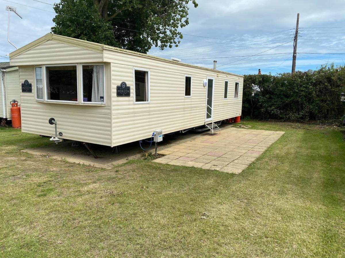 3 Bed 8 Berth Caravan In California Cliffs - M1 Горад Грэйт Ярмут Екстериор снимка