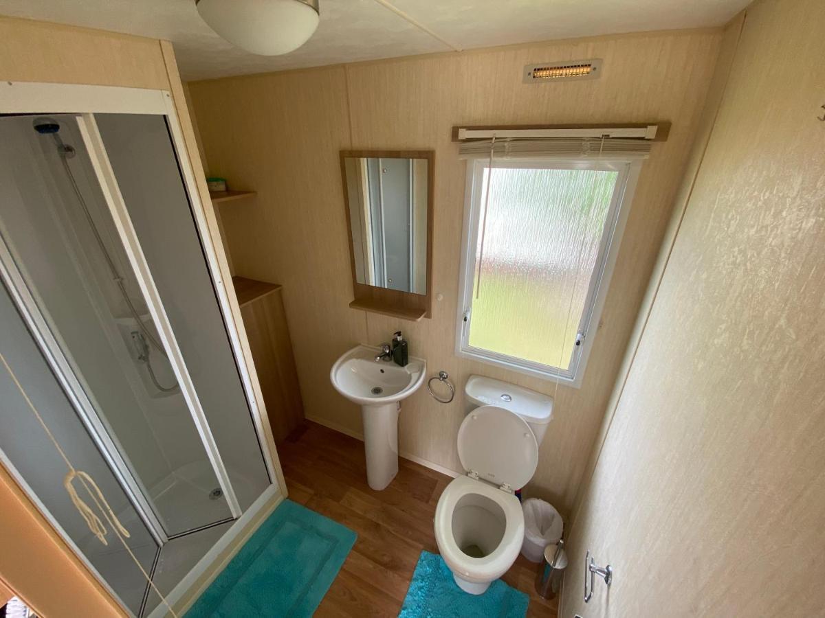 3 Bed 8 Berth Caravan In California Cliffs - M1 Горад Грэйт Ярмут Екстериор снимка